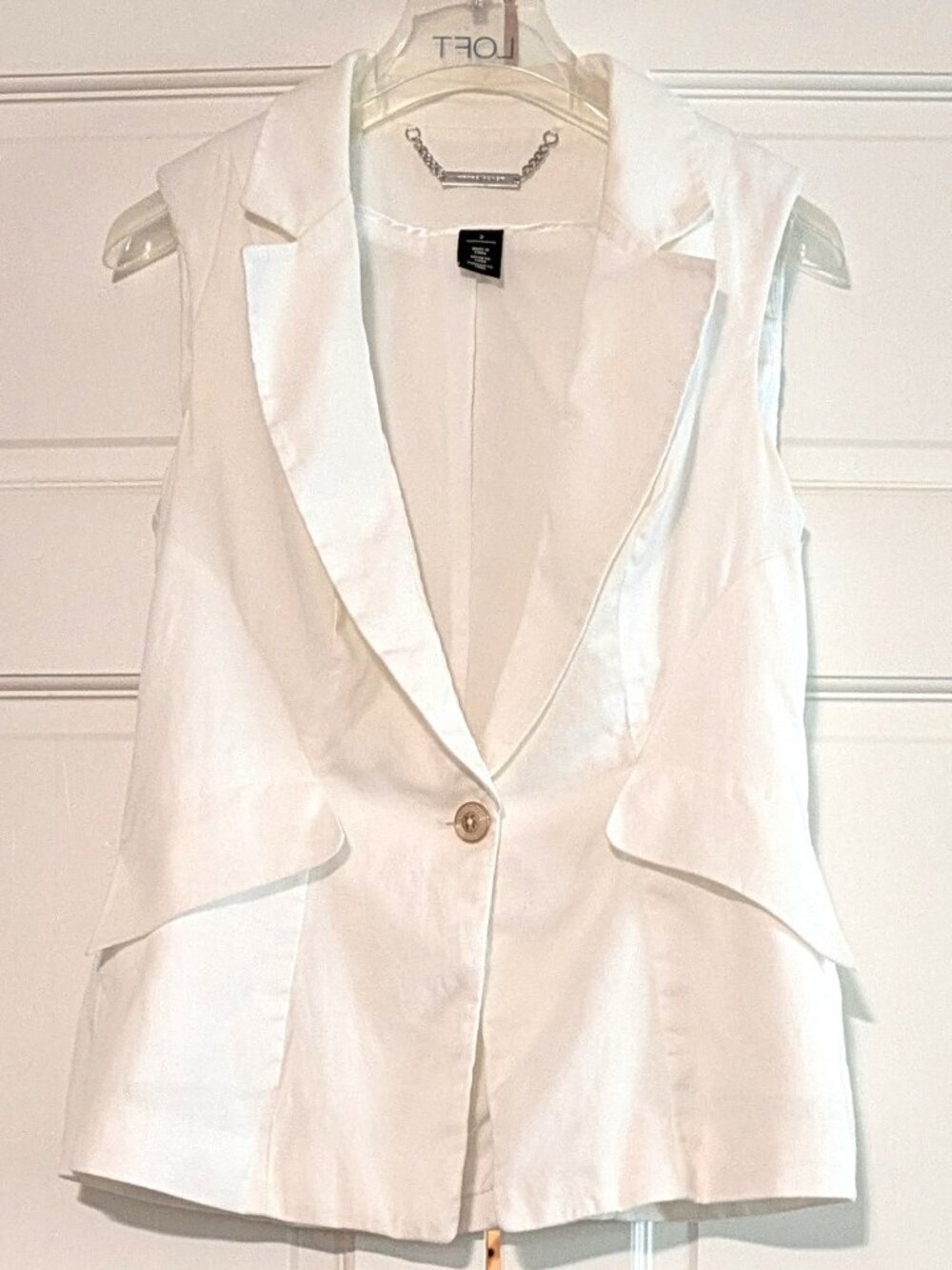 White House Black Market White Sleeveless Blazer Vest - Size 2 / Linen Blend
